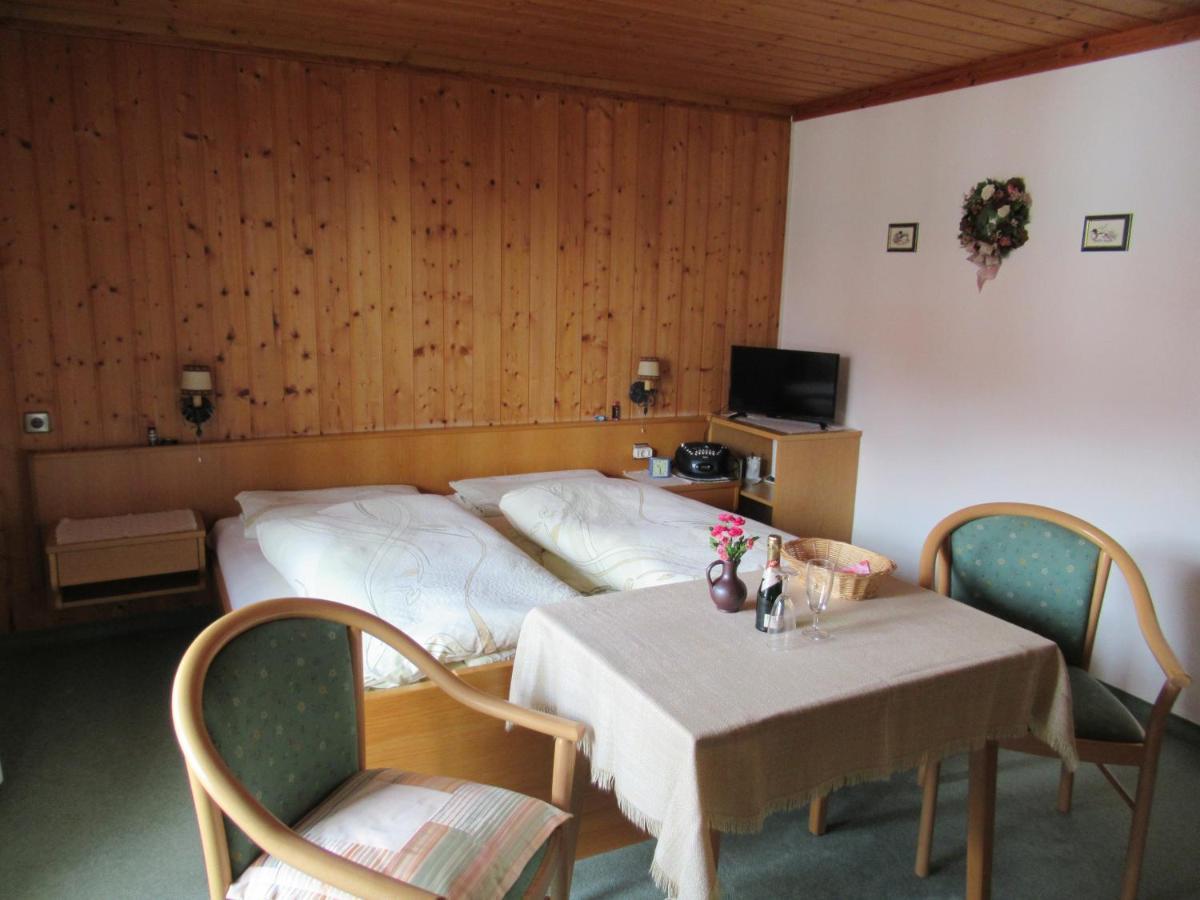 Haus Elfriede Hotell Reit im Winkl Exteriör bild